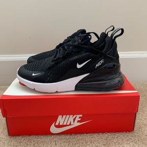 Nike Air Max 270